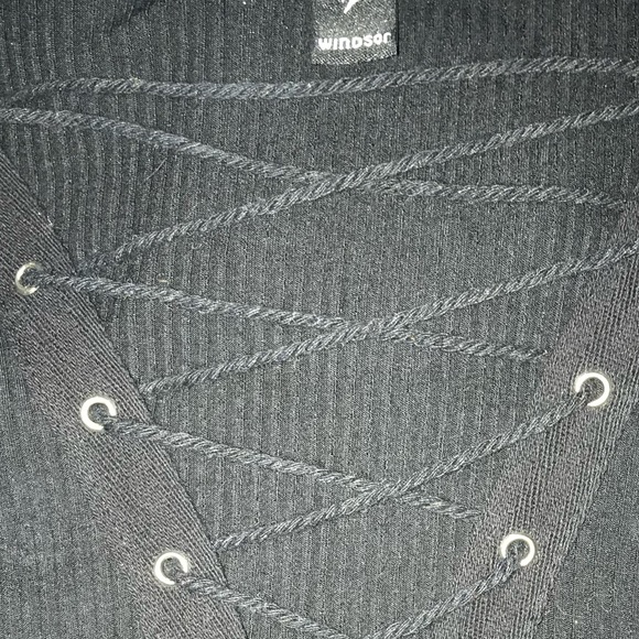 Windsor flowy black long sleeve mini dress - Picture 4 of 5